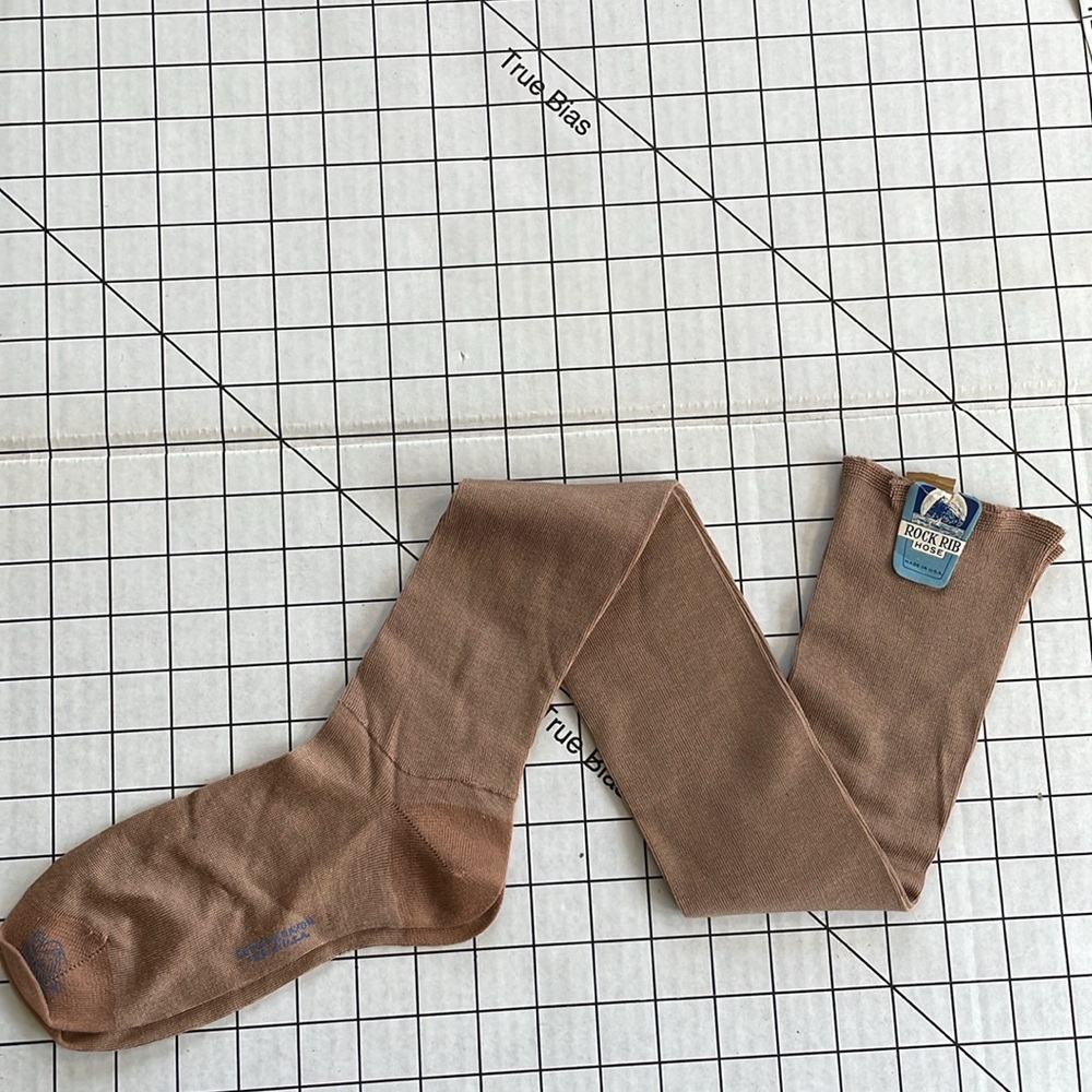 NWOT Vintage 1940's women's Rock Rib Hose, thigh/garter length, tan color